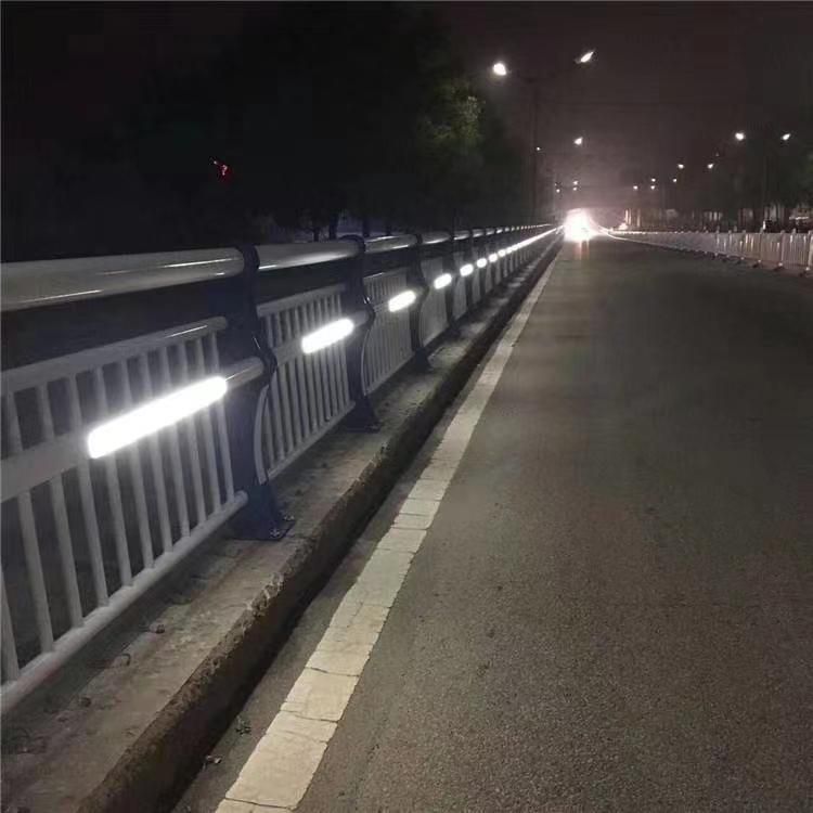 道路灯光护栏 城市交通防护栏杆 立交桥梁 品质可靠