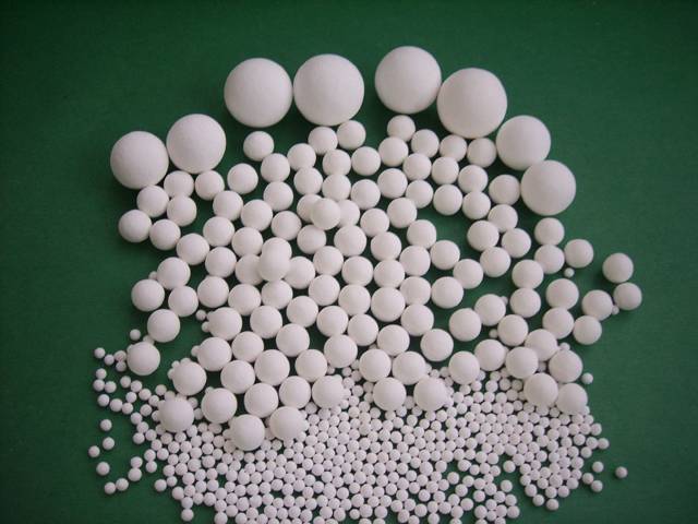 大量回收高铝研磨球，高铝瓷球，耐火材料，分子筛