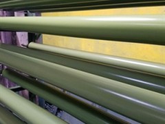 What are the characteristics of applications for Teflon spray coatings?