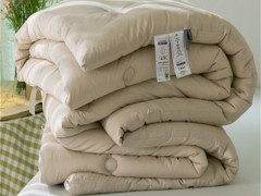 Cotton bedding can harbor mites over time. How should we deal with it at home?