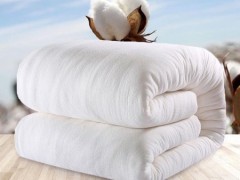 How to Fold a Quilt by Hand