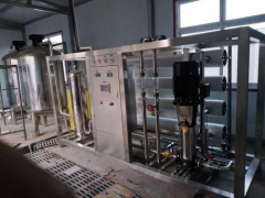 What are the components of a reverse osmosis water treatment system?