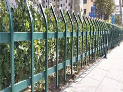 草坪护栏