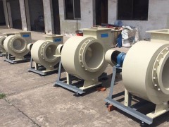 发往杭州某公司的PP离心风机出货现场