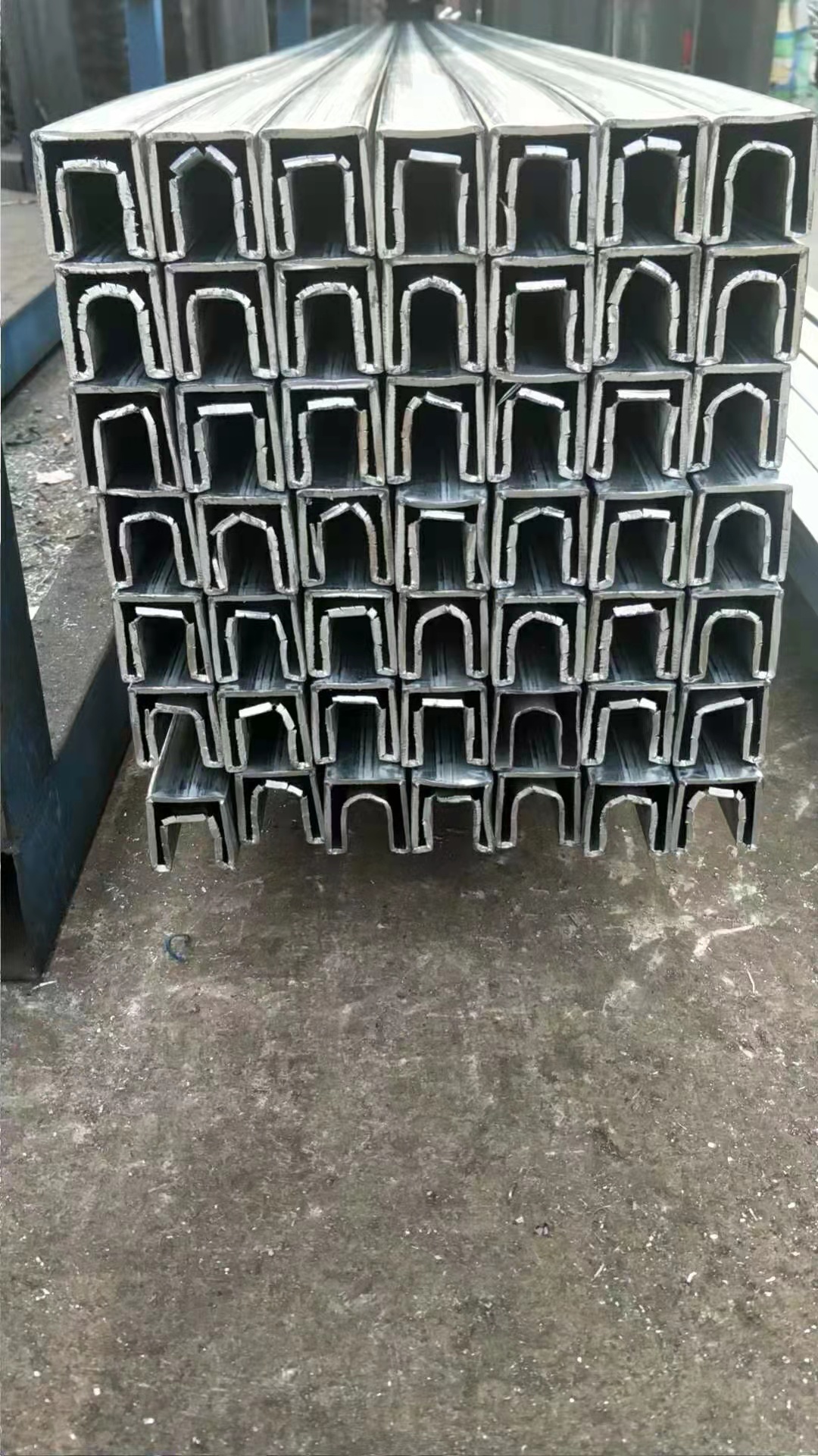 镀锌凹型钢管-天津凹槽管厂家