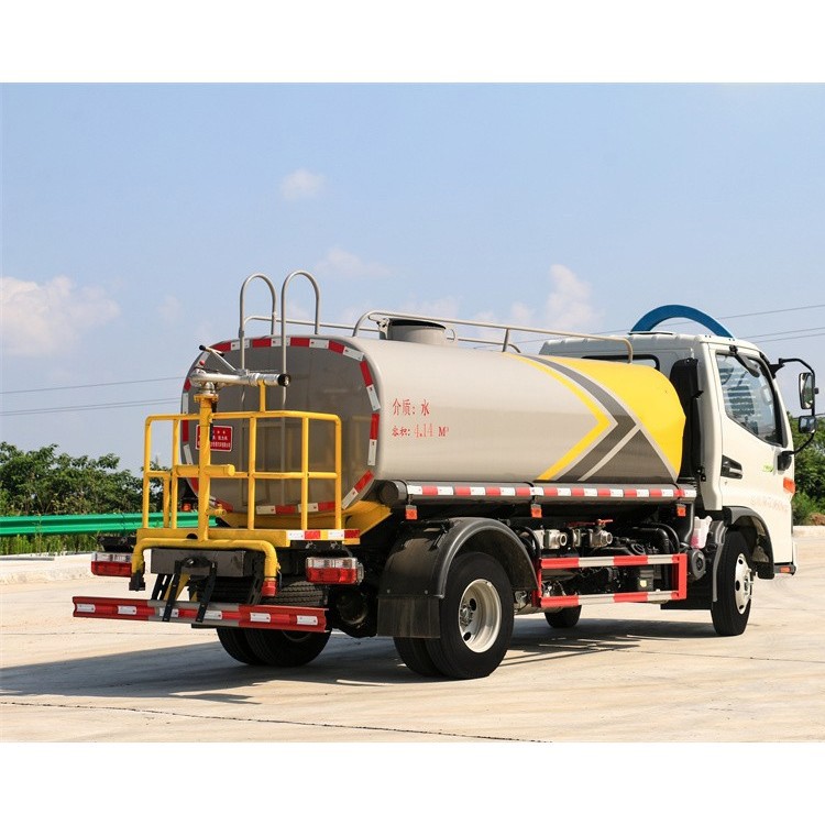 9.3吨洒水车