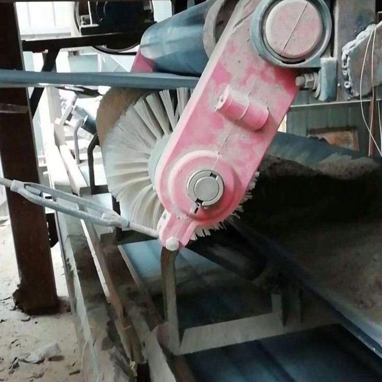 无动力滚刷清扫器