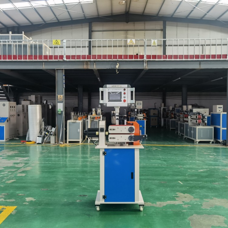 小型牵引机PLC裁断