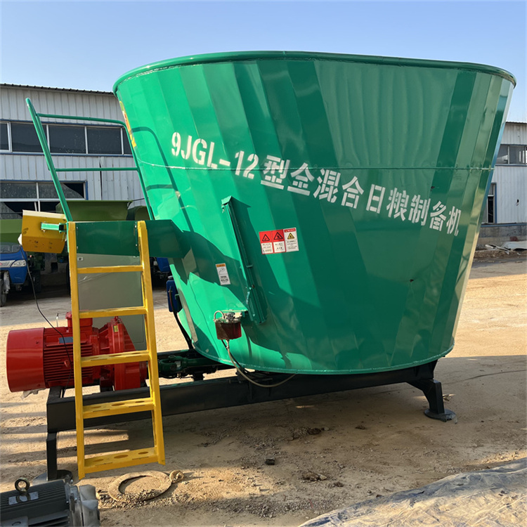 Automatic Weighing Single-Axis Direct-Connected Blending Machine, Feed and Hay Mixing Machine, 6 Cubic Meter Crushing and Mixing Machine, Runhua