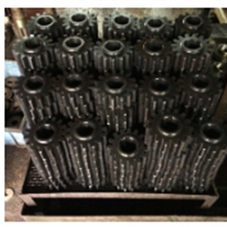 施工电梯齿轮 37元一个