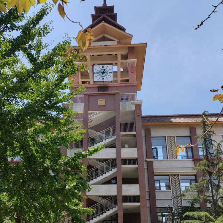 烟台塔钟 大钟 科信钟表氟碳铝板钟面 30年行业经验 烟台塔钟 大钟 科信钟表氟碳铝板钟面 30年行业经验