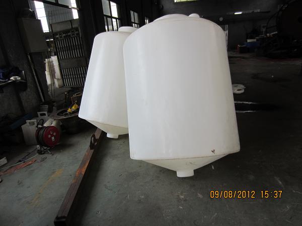 恒是PE锥底水箱尖底3吨5吨化工液体储罐牛津储罐