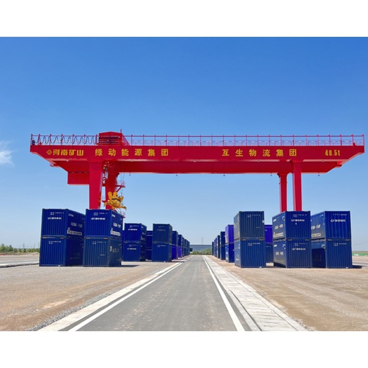 轨道式集装箱门式起重机