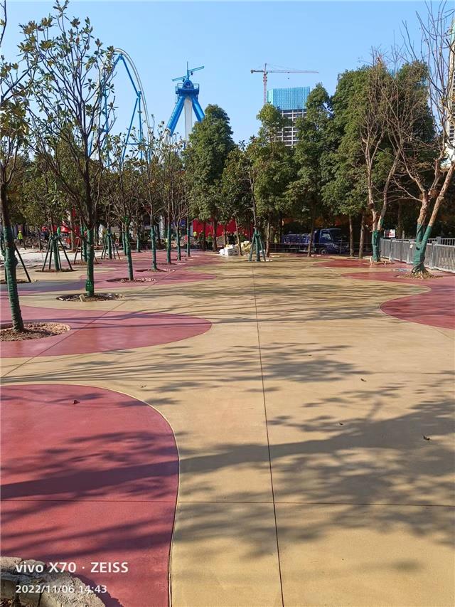 天津儿童乐园彩色砾石聚合物仿石地坪卡通图案设计制作 地坪工程包验收