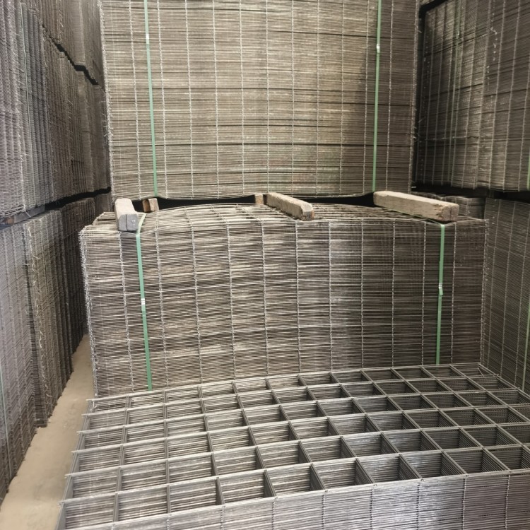 Reinforcing wire mesh