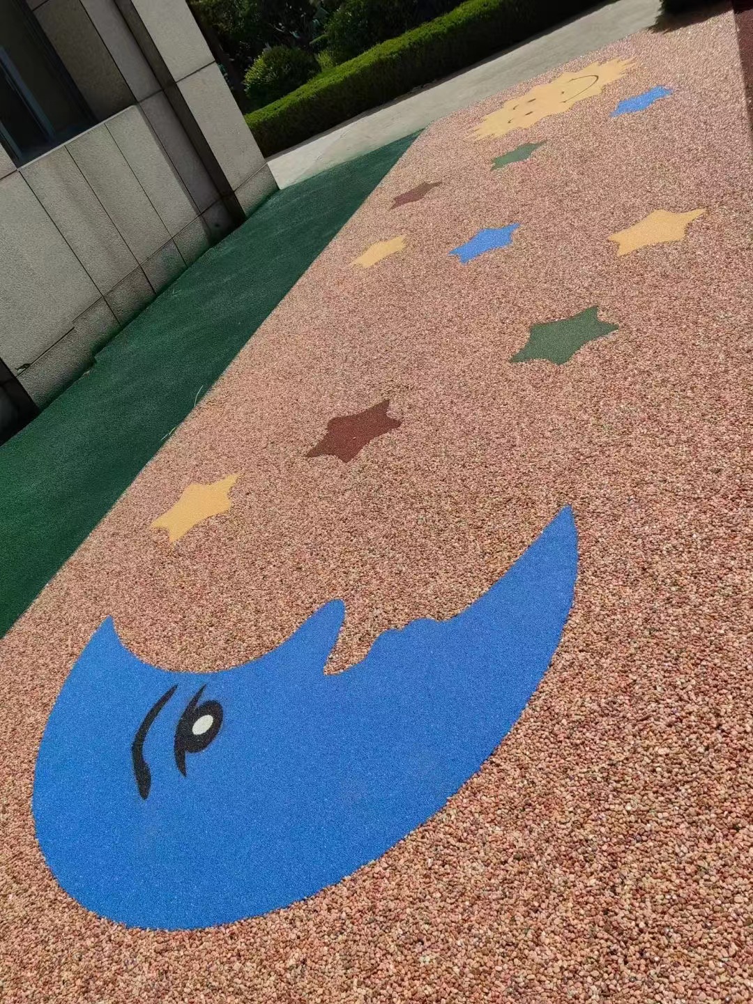 广元地区无砂砼透水彩色路面材料报价 胶粘石透水造景池造型定制