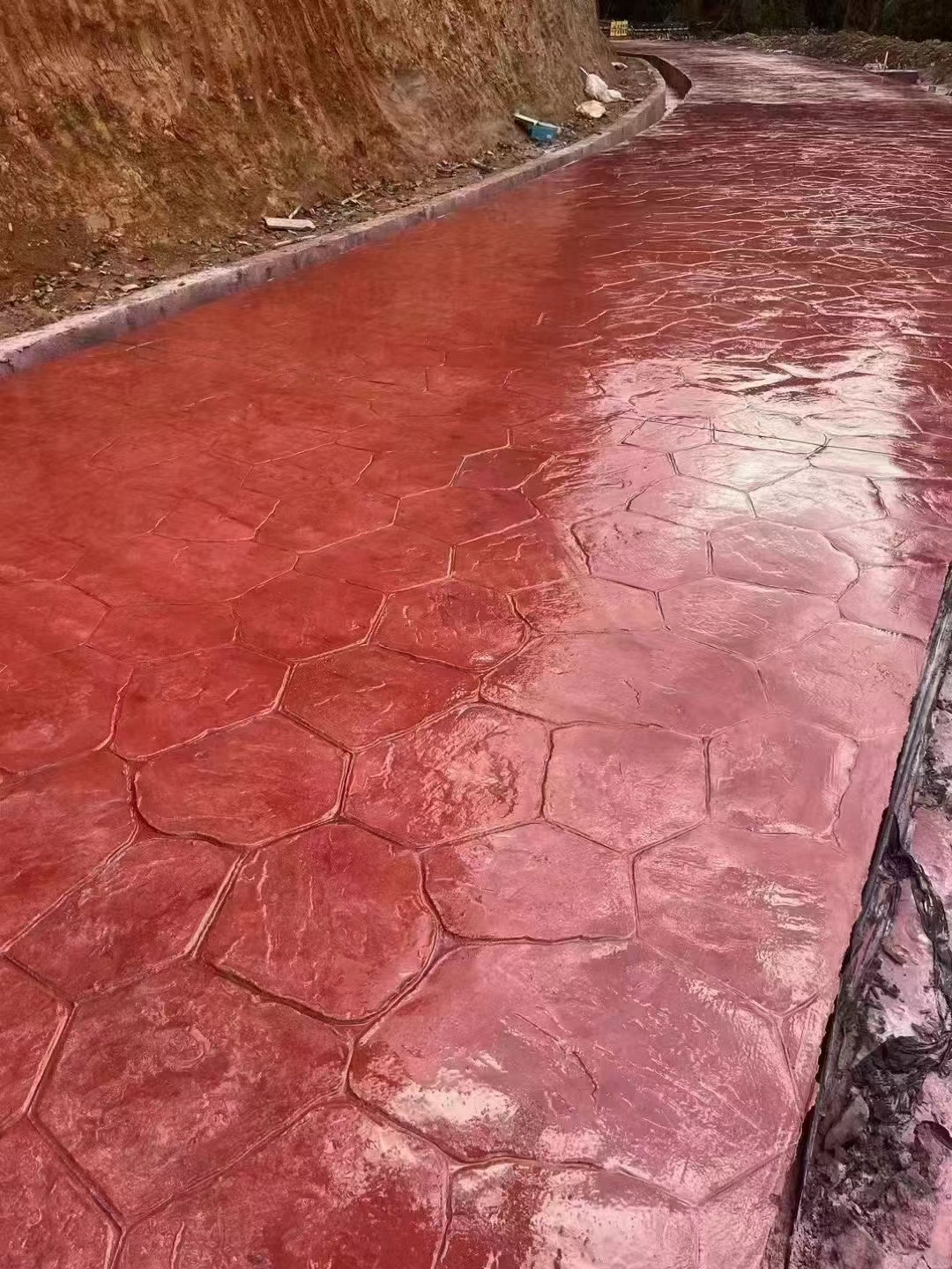 黄石市现浇水泥彩色压花路面材料供应 专业地坪施工技术指导 黄石市现浇水泥彩色压花路面材料供应 专业地坪施工技术指导