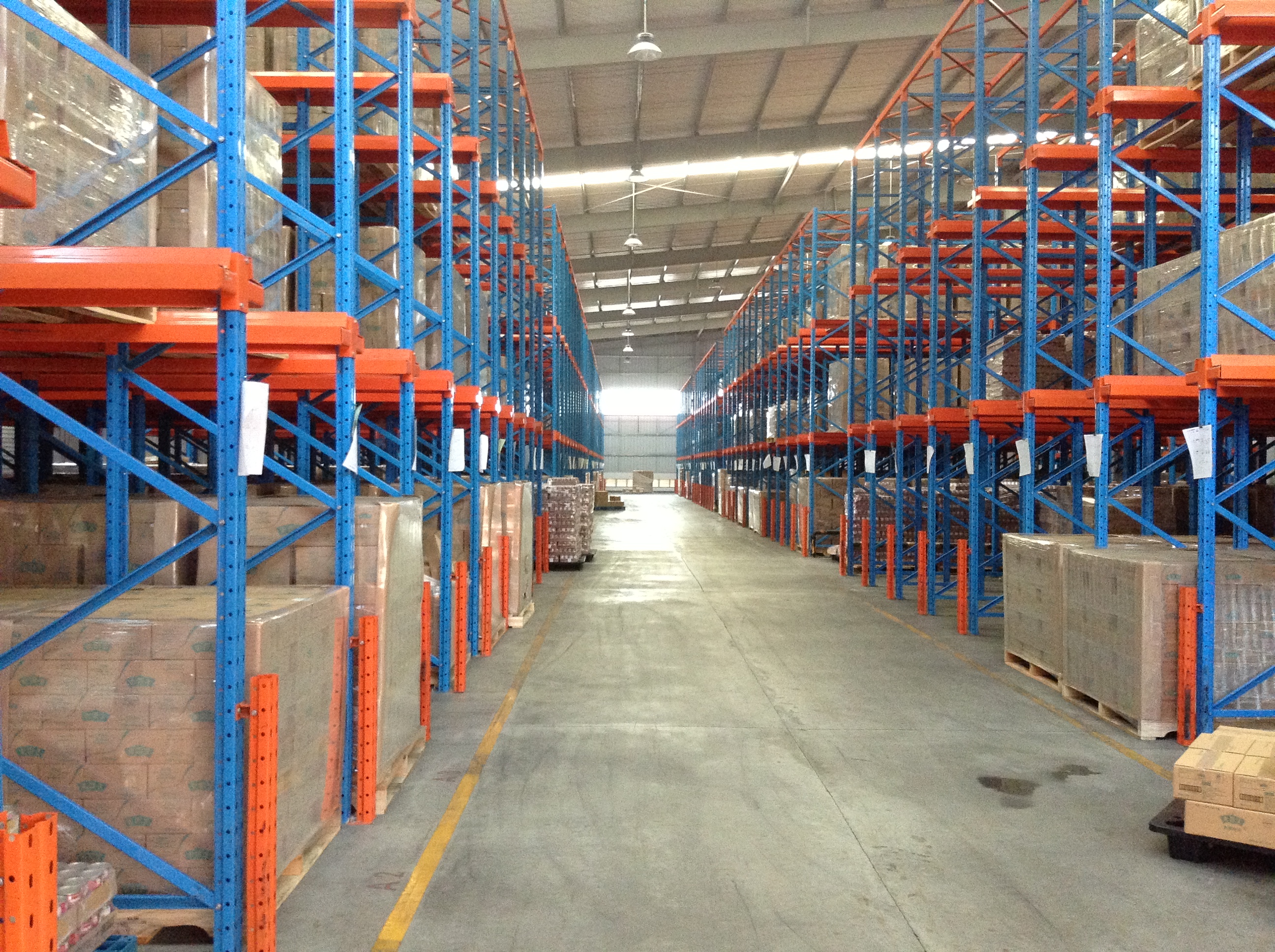 漳州驶入式货架_福建驶入式货架_泉州驶入式货架_厦门驶入式