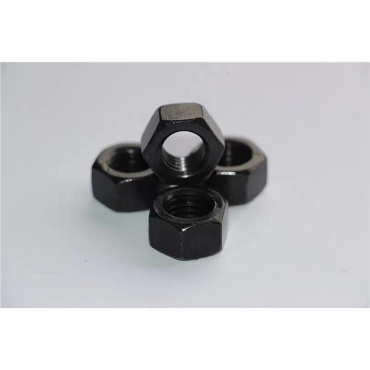 巧拆锈死螺母方法