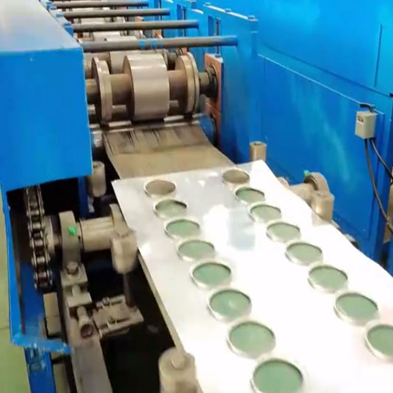 太阳能采暖联箱生产线 光伏联箱成型设备 炜桦冷弯定制