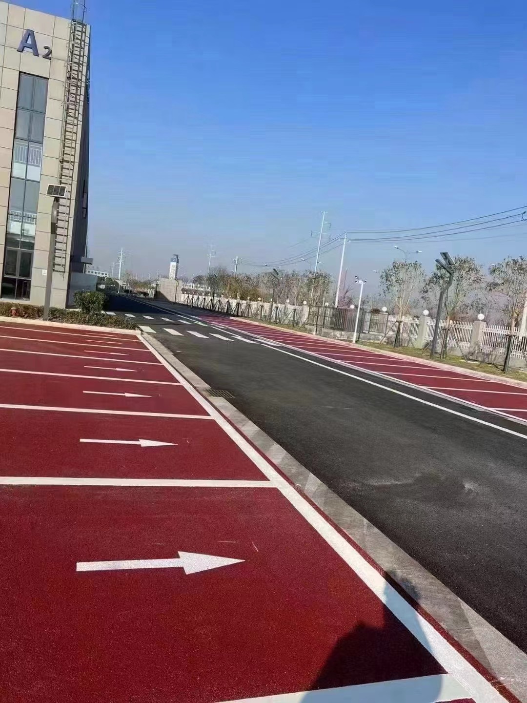 莆田市海绵城市效应露骨料透水混凝土彩色透水路面环保优势