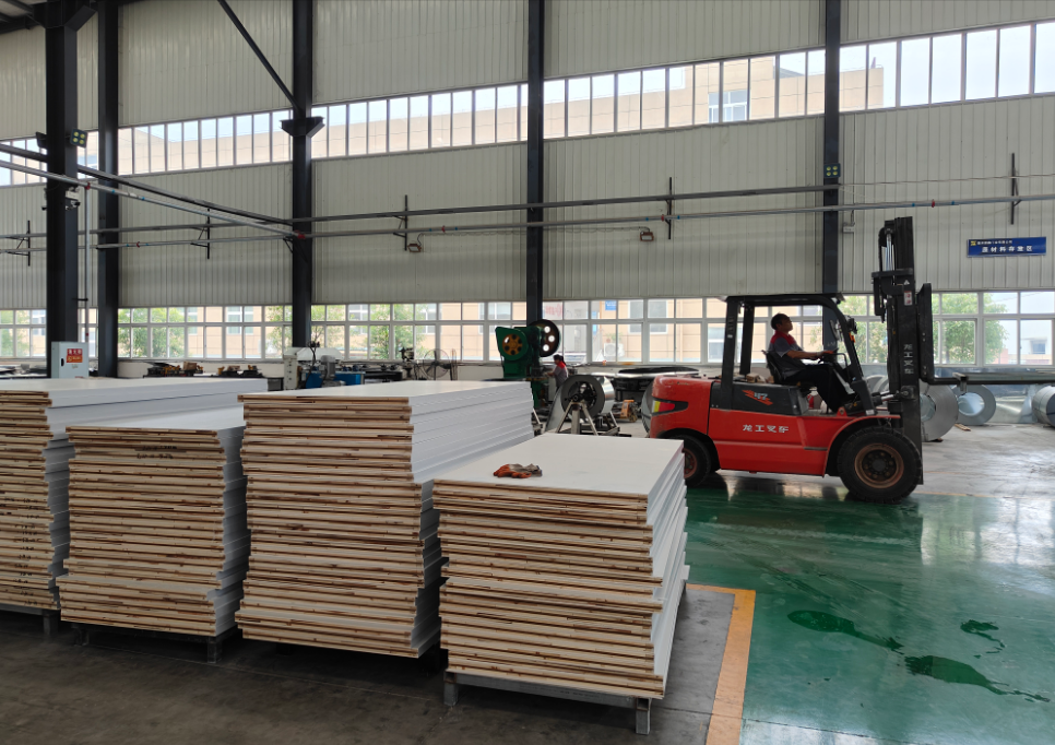 重庆固鑫门业有限公司：不锈钢防火门、套装门、防火门