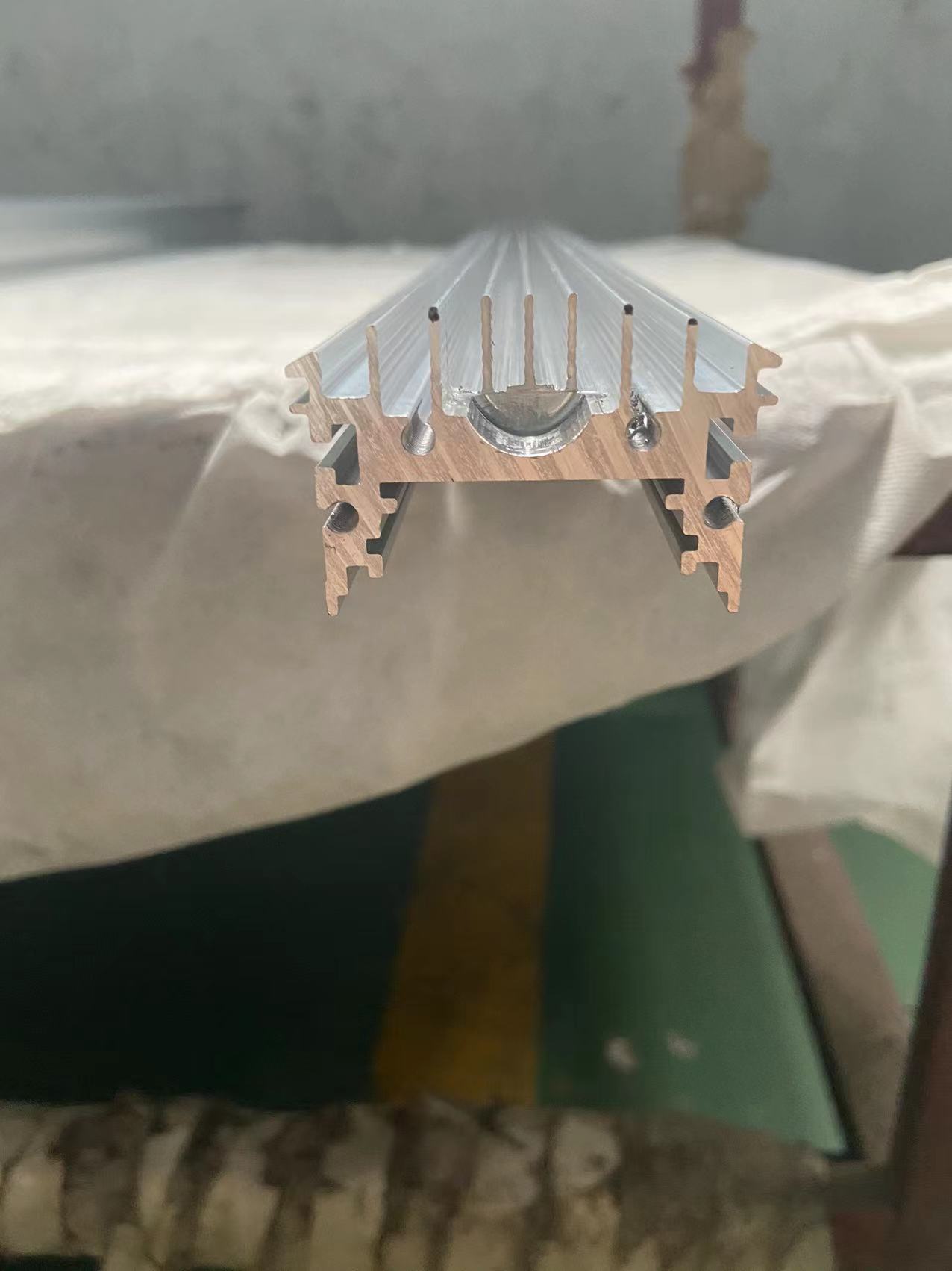 鼎杰铝业有限公司