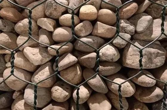 安平县嘉恩金属丝网制品有限公司：铁丝石笼网、河道石笼网厂家