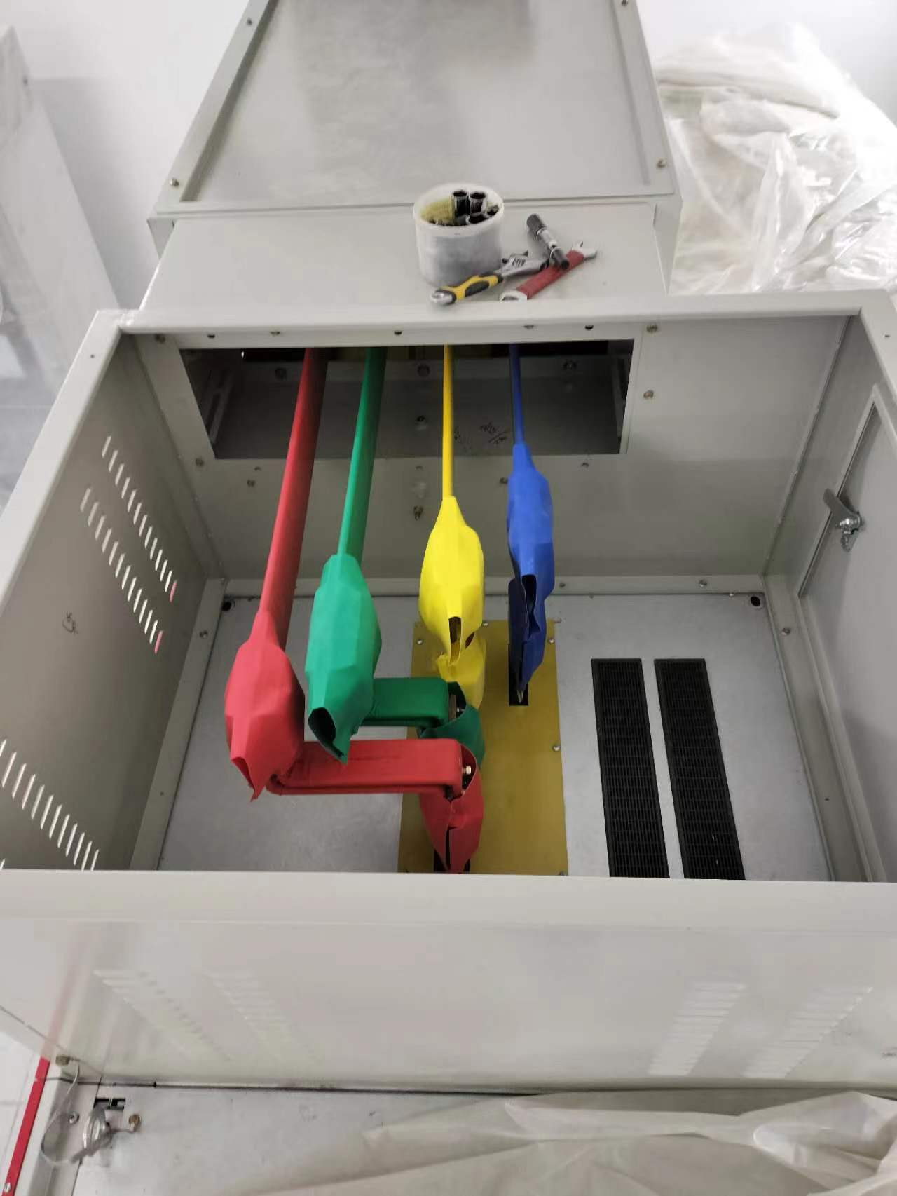 北京市华夏卫安电气有限公司：配电室护栏安装的可靠之选