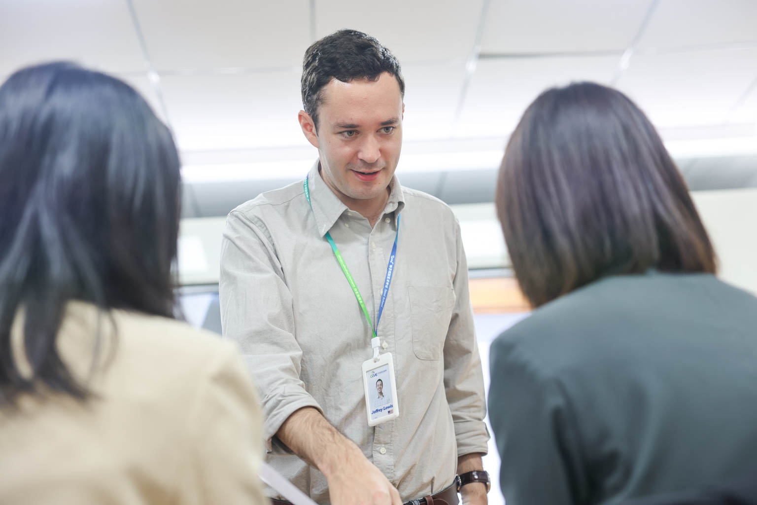 平和英语村国际教师队伍