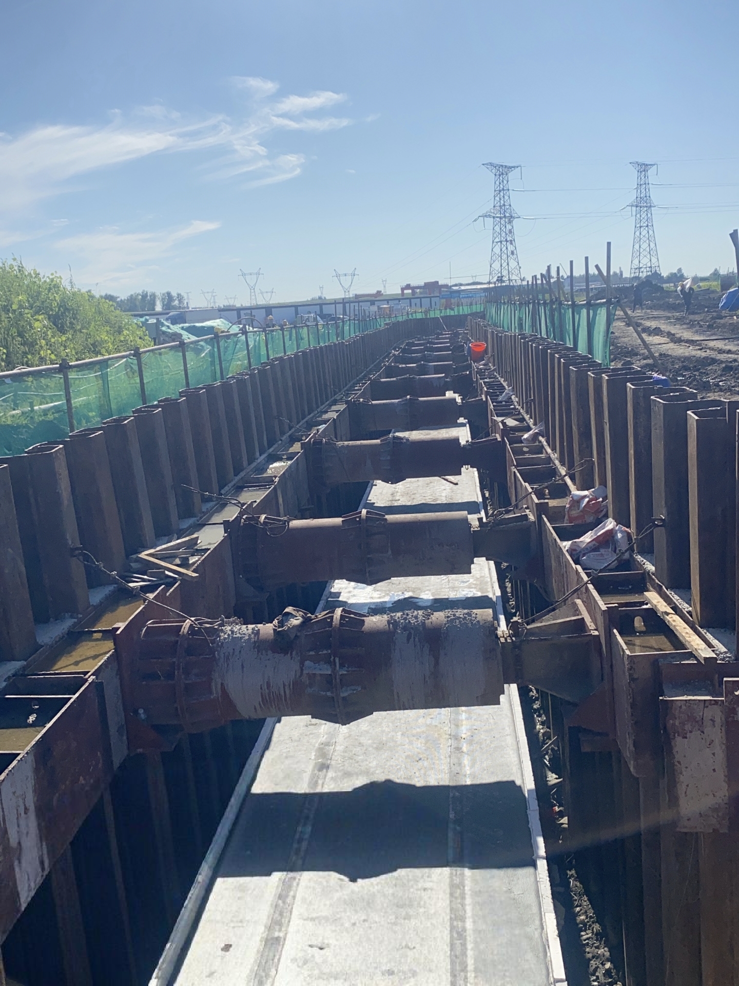 钢板桩租赁现场