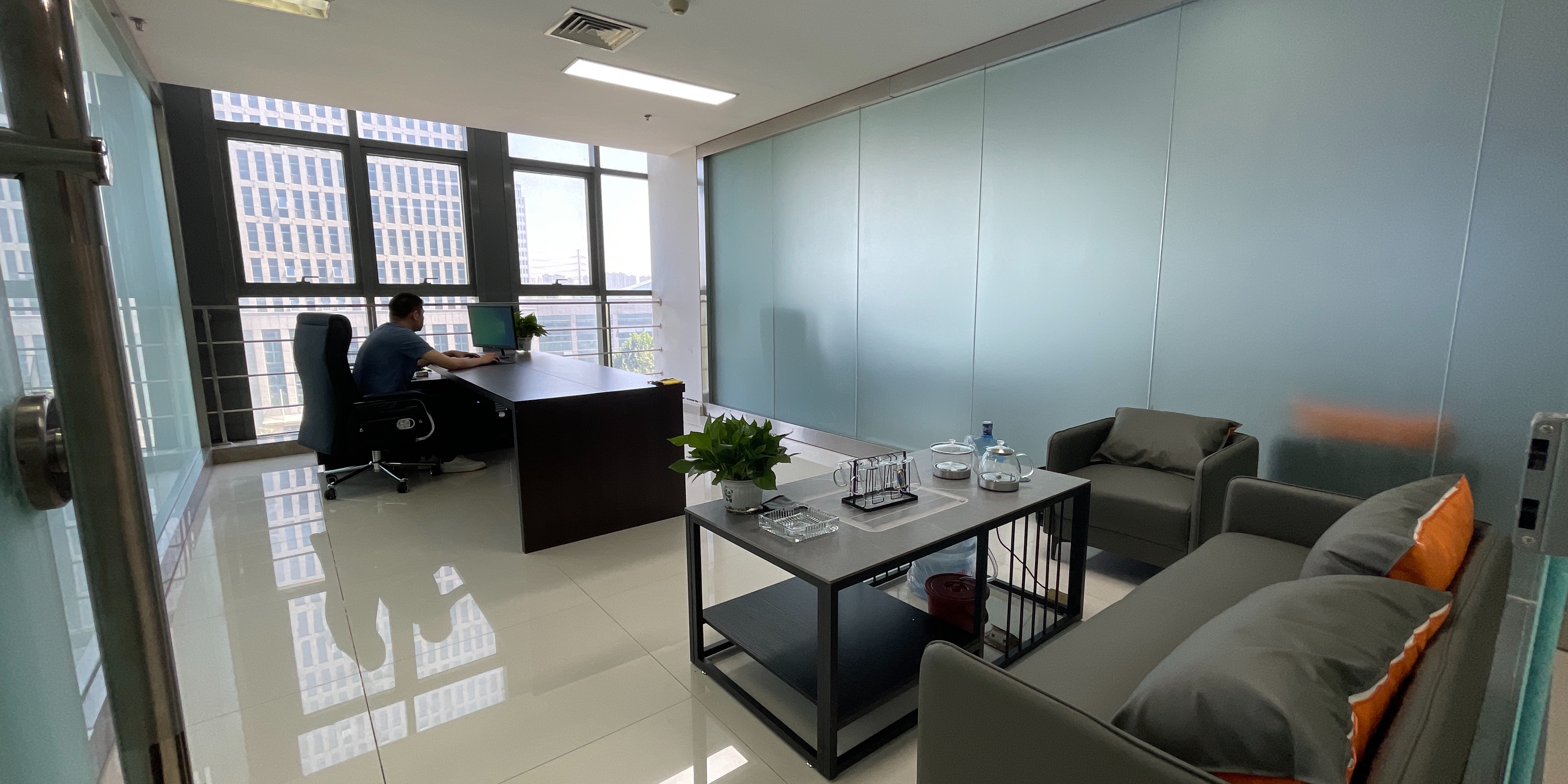 防碰撞预警系统