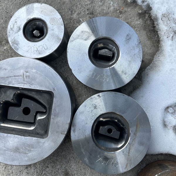 Top聊城市硕鑫钢管有限公司：探索六边形钢管的专业制造之路