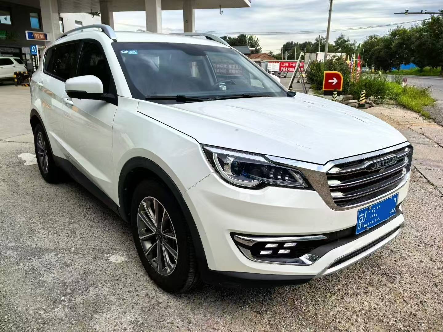 TOP等级北京乔两乔二手车：专注大通V80二手作业车服务 