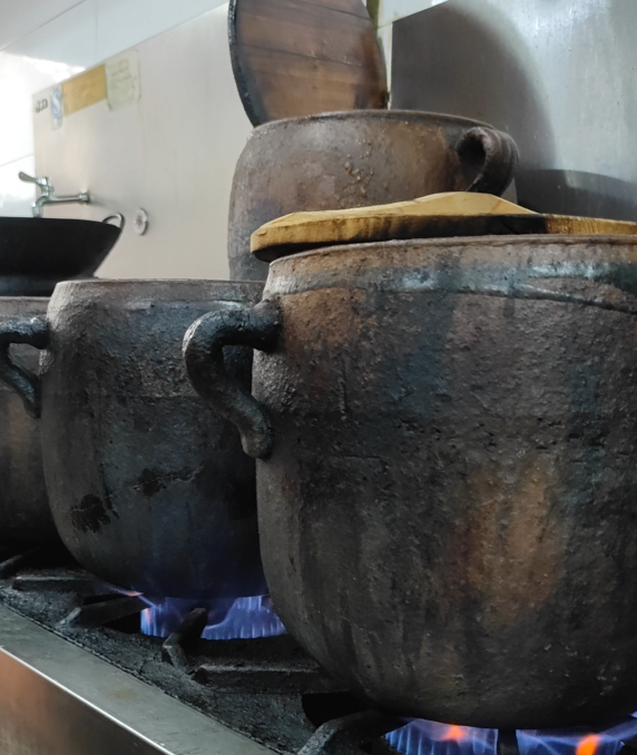 湖北状元甲欢聚餐饮管理有限公司门店环境