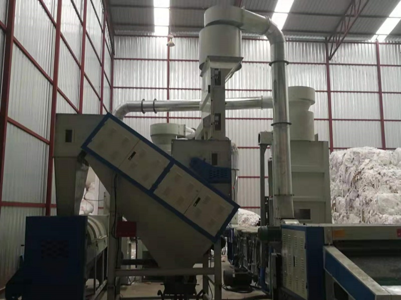 开松机生产现场