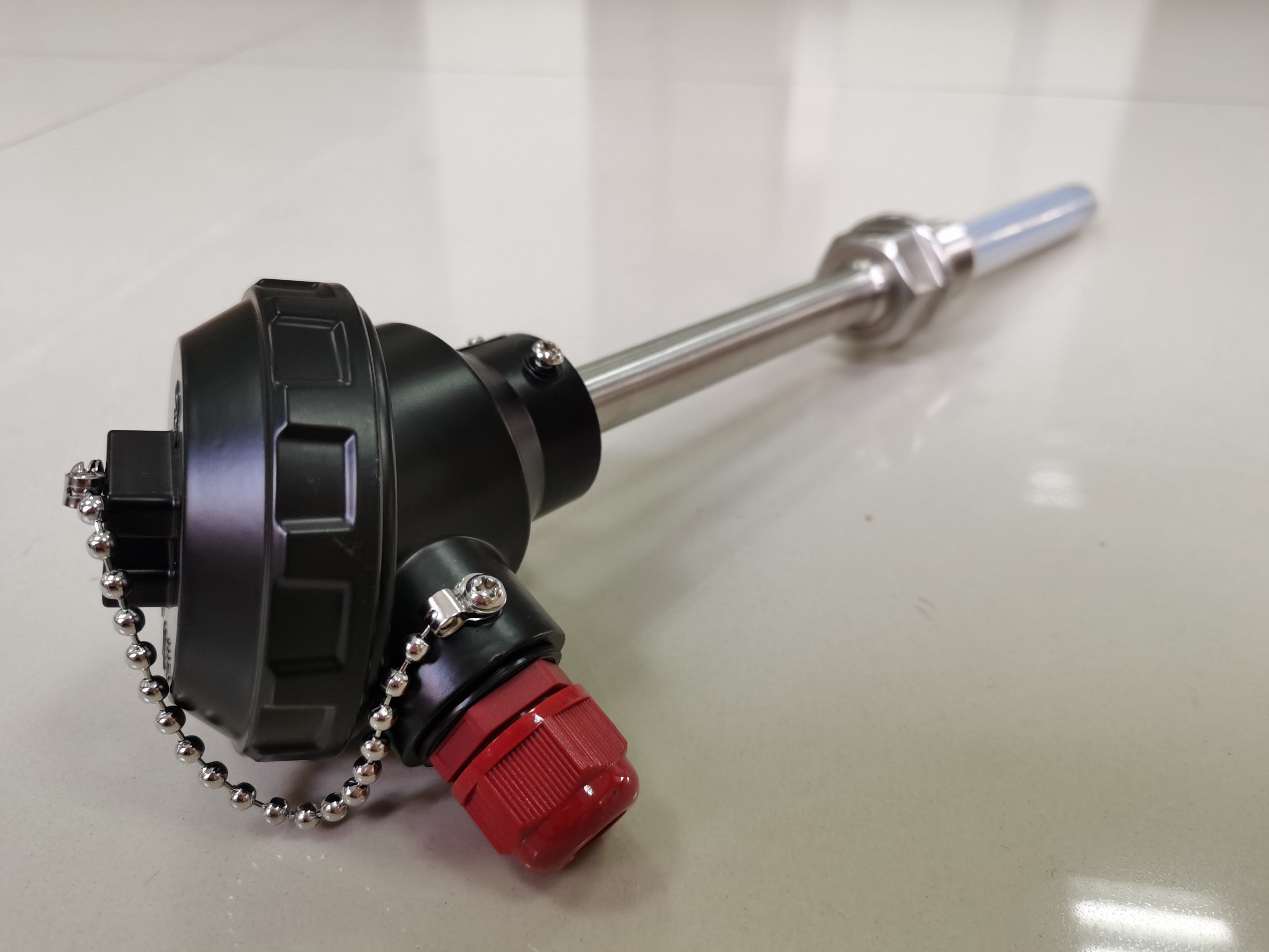 热电偶温度传感器定制厂家TOP1：技术实力与行业标杆