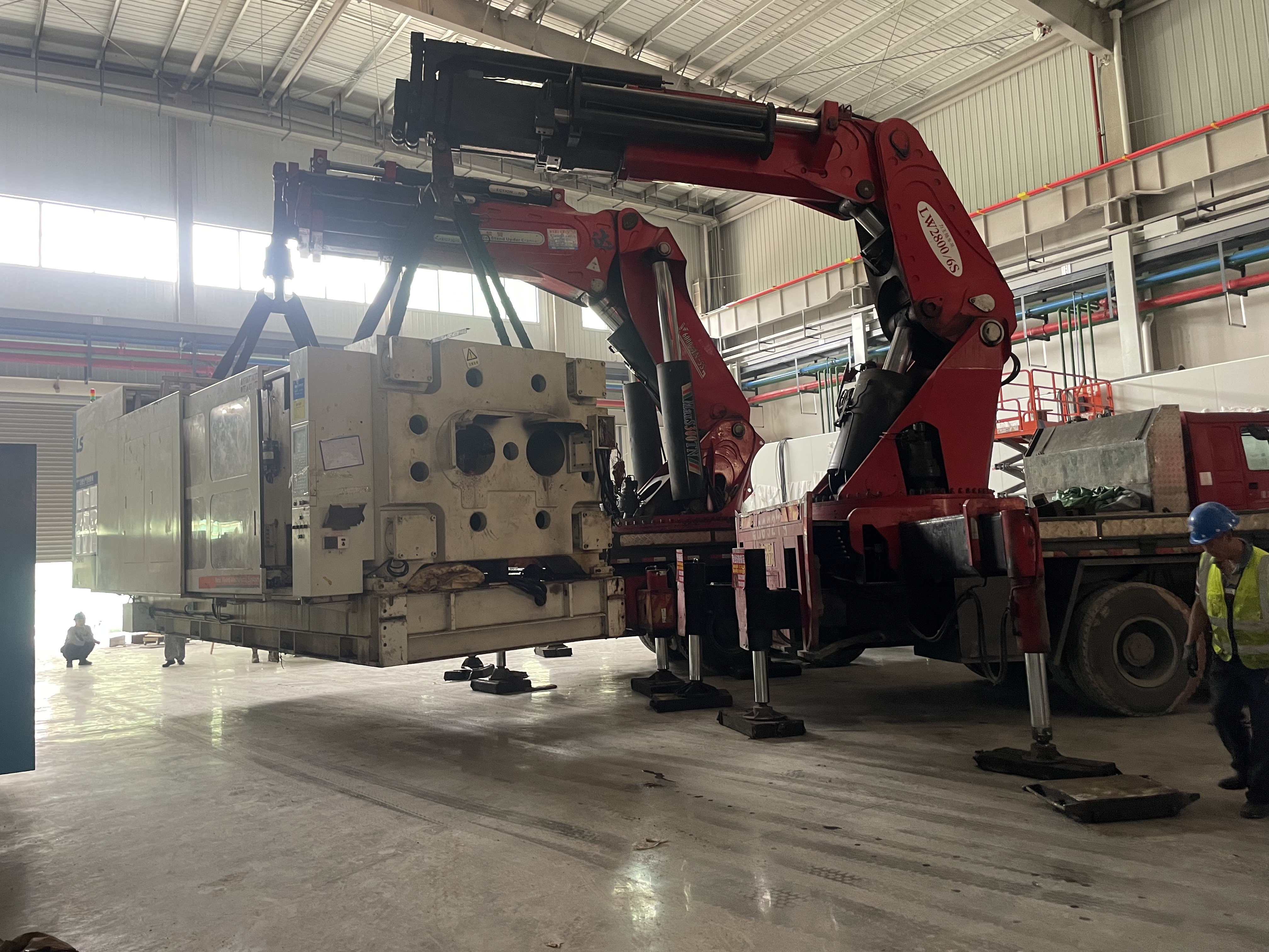 重庆兴瑞起重设备安装有限公司服务现场