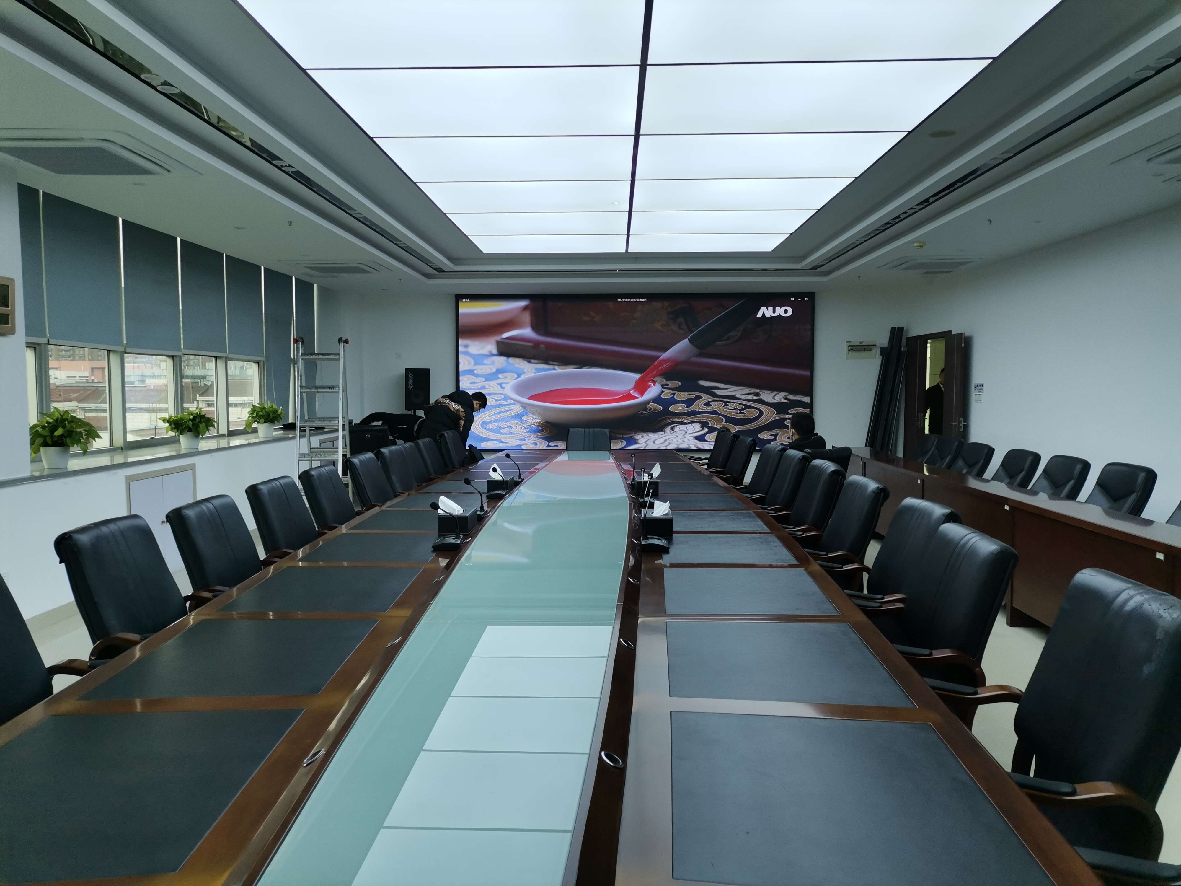 专业会议话筒厂家：重庆市彩光科技有限公司