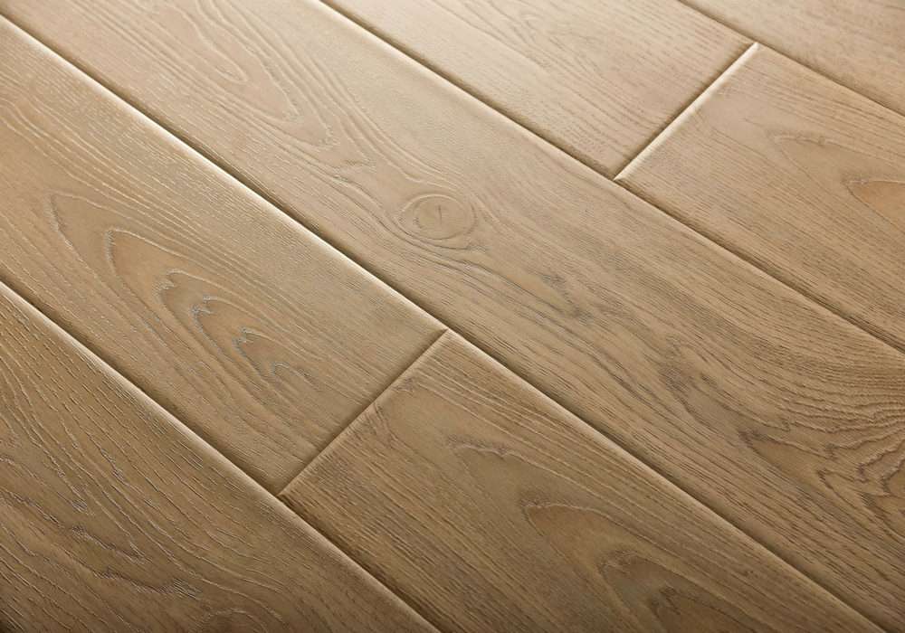 赛豪地板生产车间