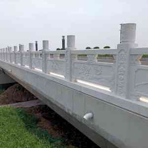 曲阳县聚隆园林雕塑有限公司：汉白玉栏杆的佳选厂家