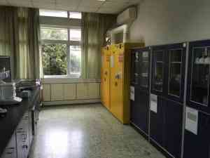 实验室药品柜实力厂家推荐：上海众御实业有限公司