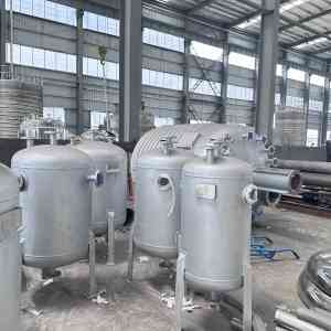 电加热反应釜、不锈钢反应釜、热熔胶反应釜厂家哪家强？无锡荣博产能大·品质优