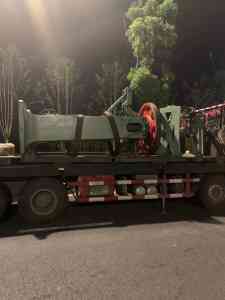 重庆折臂吊哪家好？兴瑞起重设备安装让您的吊装更轻松