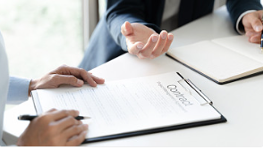 北京意外险拒赔律师服务哪家专业？北京君审律师事务所15年理赔诉讼经验·年规划保险配置建议数千份