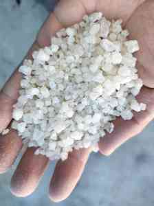 融雪剂厂家哪家靠谱？山东馨海融雪科技有限公司除冰融雪剂、氯化钠融雪剂、液体融雪剂品质可靠