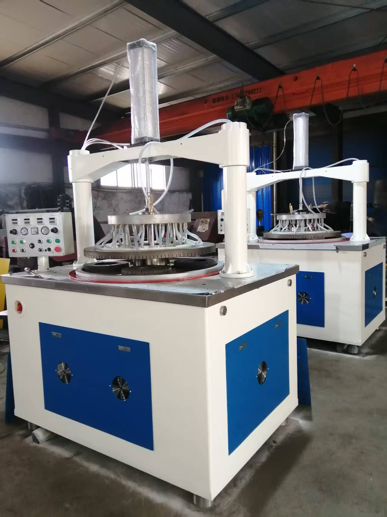 常州玉利光电研磨机生产车间