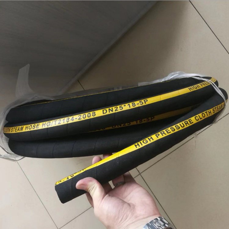 河北鼎通夹布胶管生产车间