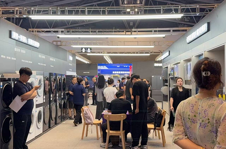 跨境电商展代运营工作场景