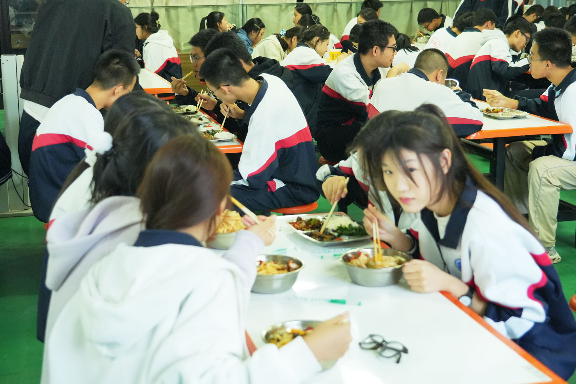 育英中学教学楼